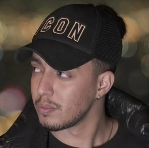 امیر خوشنگار شدی واسم همون رویای تو شبم هیچوقت نمیخوام