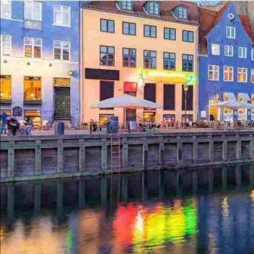 فاطمه مهلبان شک نکن