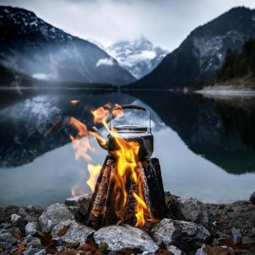 یادمه من روزای اول غروب و طلوع با صدای دختر