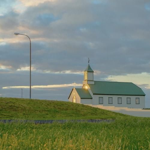 با ننه بابام قهر کردم اومدم محل شر کردم