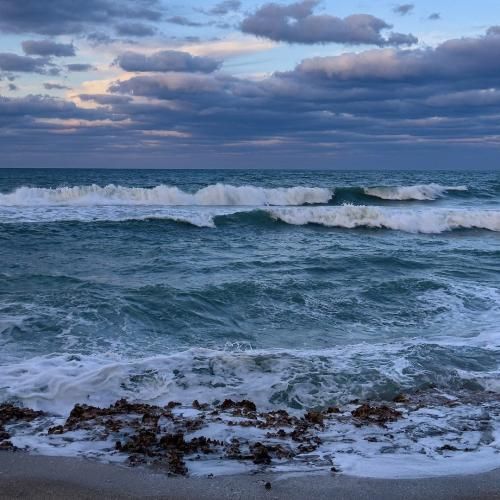 دنیا اینجور نمونه این دردی که من دارم