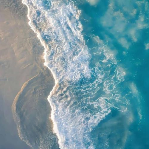 تو بودی و هستی هنوز سهمه من از این روزگار