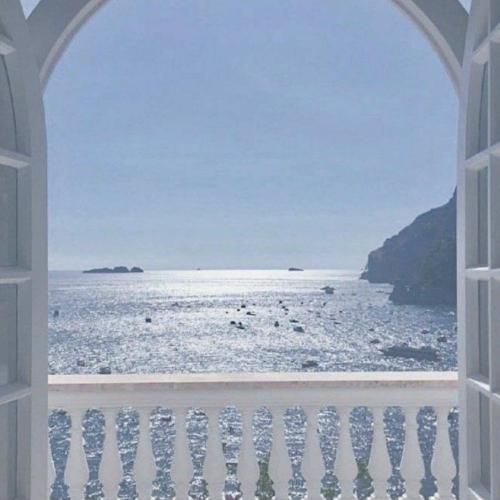 یروز میای سراغم كه خیلی وقته رفتم هزار هزار بهونه