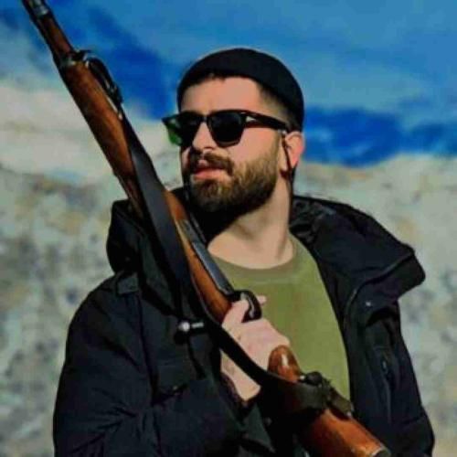 احمد فتحی لنگ دلوم تنگ دلوم دقیقا حال این آهنگ دلوم