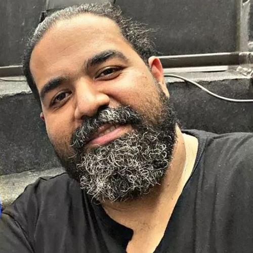 رضا صادقی کی میدونه دلم به چی خوشه به خنده ای که من رو