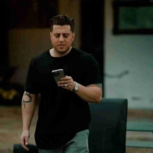 سبحان رستمی انگار علیلم چرا مخوای بری عه پیشم