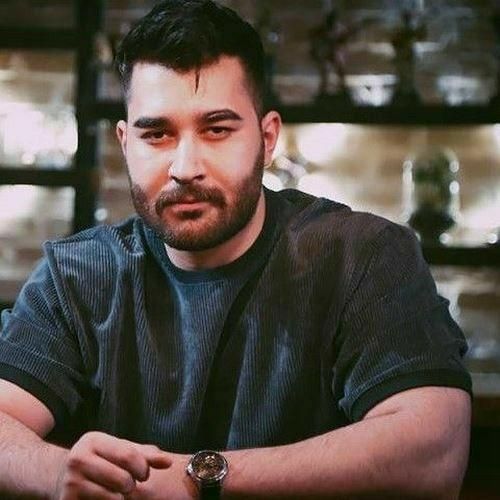 علی یاسینی خیابونا شده با من غریبه از بس (هوش مصنوعی)