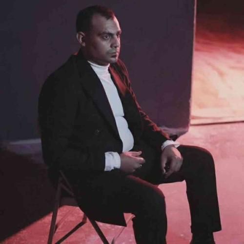 روح الله کرمی سنگ تراش