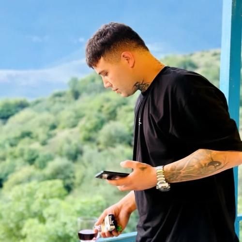 علی احمدیانی یگانه