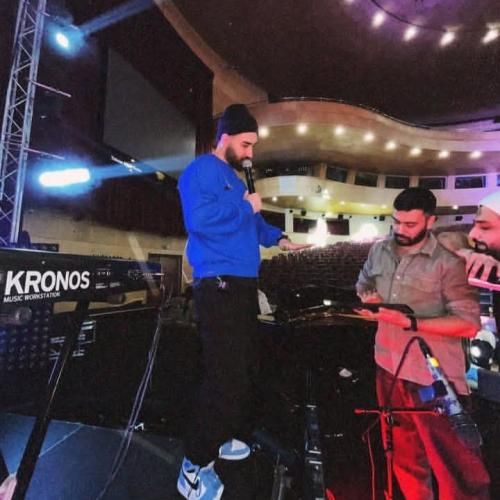 دانلود آهنگ جدید من هنوزم سر تو بی جنبه ام مث تو نیستم از علی یاسینی